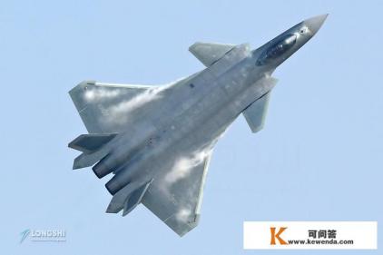 FC31比歼20优秀吗