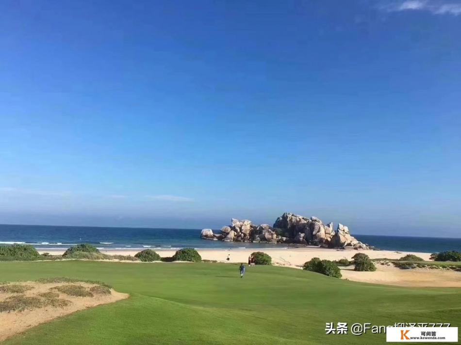 各位请指点，在三亚买房是三亚市里好还是海棠湾好