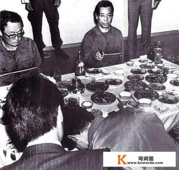一部电影，讲述一个日本人(应该是日本人)穿越回二战去刺杀某个可以