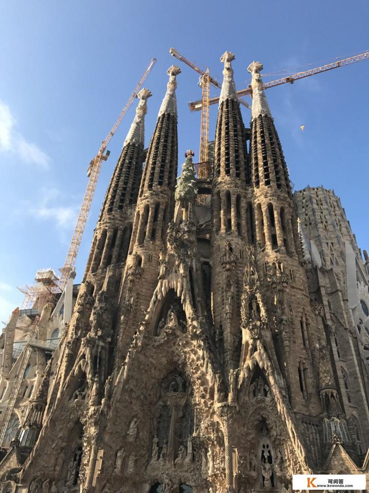 跟旅游团去西班牙旅游要多少钱 跟旅游团去西班牙旅游要多少钱