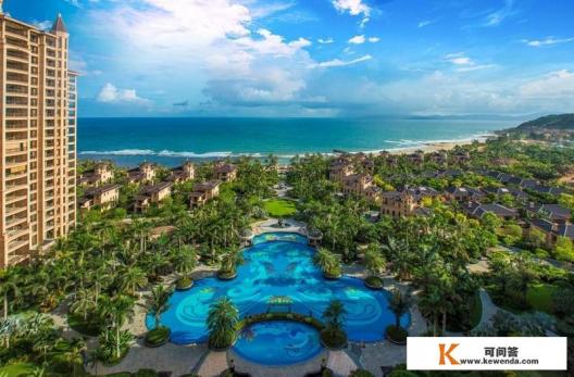 能不能把清水湾与三亚的度假条件全面比较一下呢