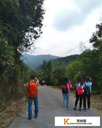 去国外旅游要买什么保险